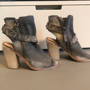 Dolce vita distressed ankle booties